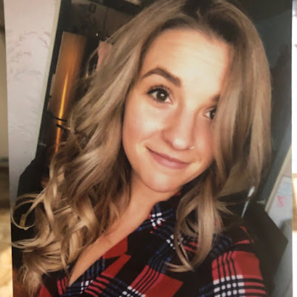 Meet your Posher, Krystin - Picture 1 of 1